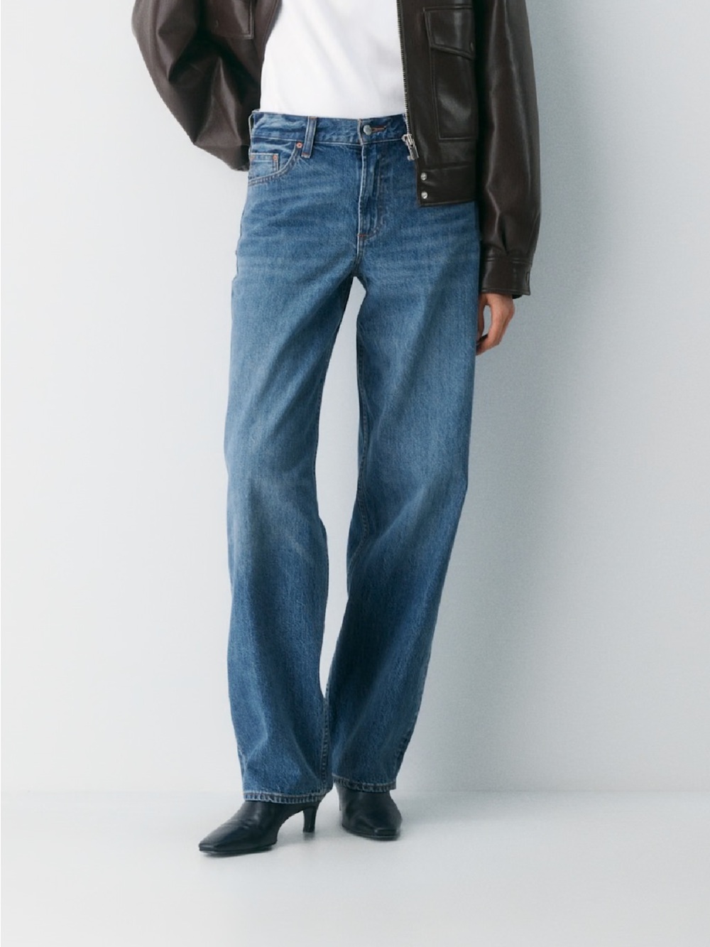 Denim Forum The 90s Vintage Baggy Tapered Jeans in medium wash